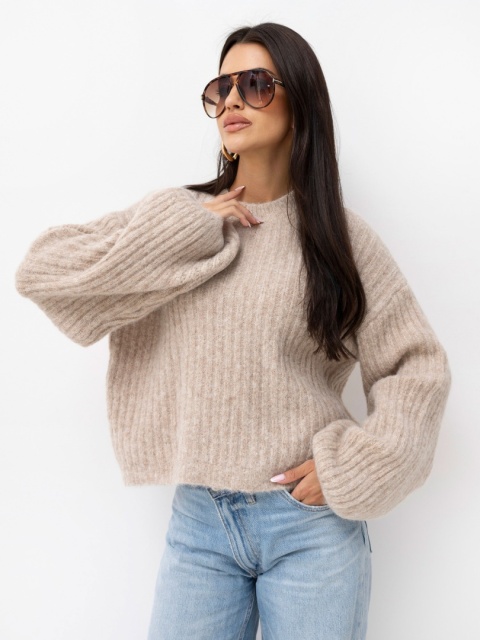 Beżowy sweter Molly z szerokimi rękawami